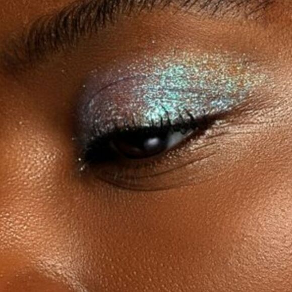 Mint Crystal Duo Chrome Liquid Eyeshadow By Tresluce - Picture 4 of 11